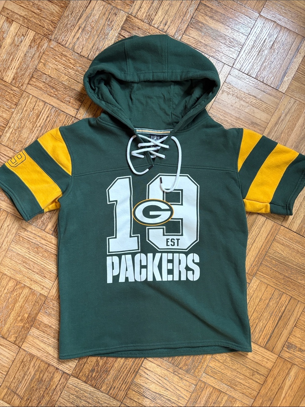 NFL small Green Bay Packers sweatshirt hooded Tee - super soft!